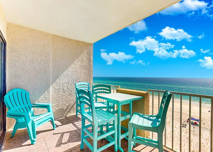 Tropical Winds Beachfront Beauty With Pool Balcony Grills - Close To