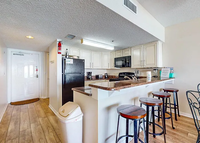 Holiday home Tropical Winds Beachfront Beauty With Pool Balcony Grills - Close To Gulf Shores